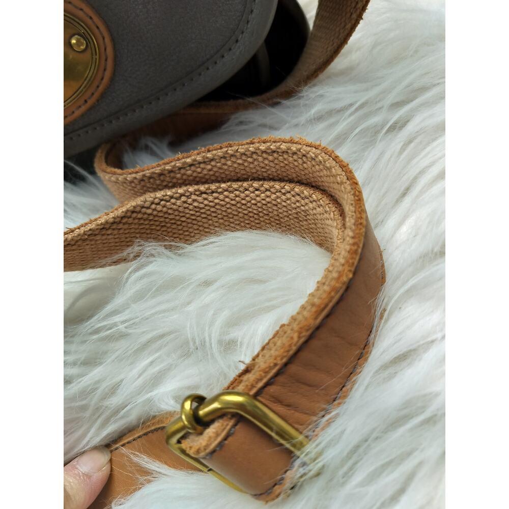 5213) Vintage Fossil 'Long Live' Taupe and Tan Leather Crossbody Shoulders Bag - Picture 5 of 11